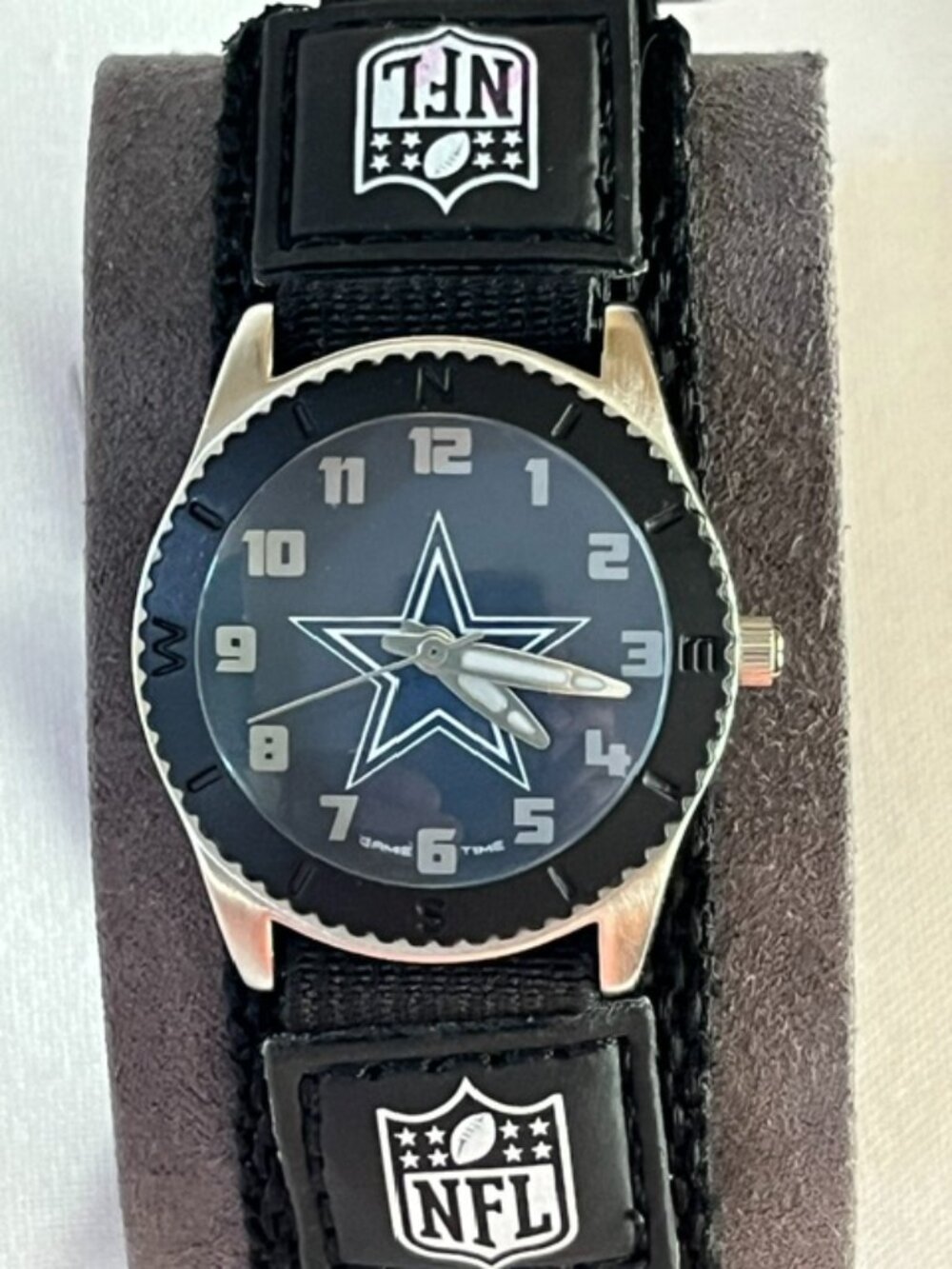 GAME TIME NFL | Dallas Cowboys Watch Velcro Band Youth Men Unisex-NEW Battery